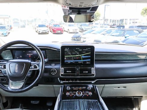 Used 2021 Lincoln Navigator L Black Label w/ Cargo Convenience Package AWD/4WD image 19