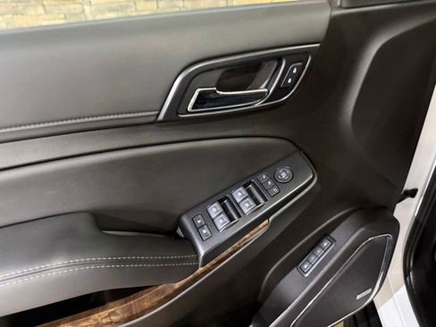 Used 2019 Chevrolet Suburban LT AWD/4WD image 10