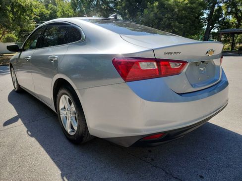 Used 2022 Chevrolet Malibu LS FWD image 5
