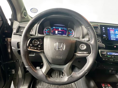 Used 2021 Honda Pilot Touring image 17