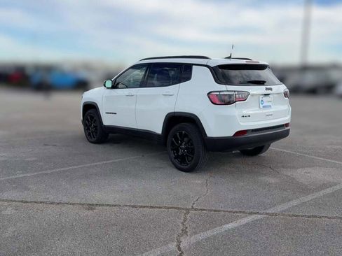 New 2026 Jeep Compass Latitude image 8