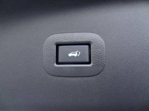 Used 2024 INFINITI QX80 Sensory image 12