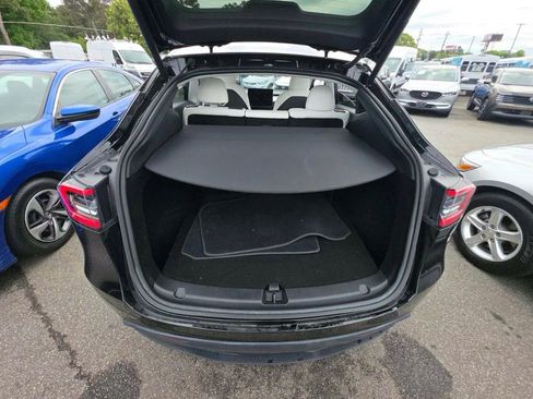 Used 2023 Tesla Model Y Performance AWD/4WD image 4