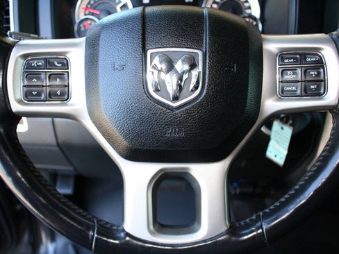Used 2017 RAM 1500 Laramie AWD/4WD image 16