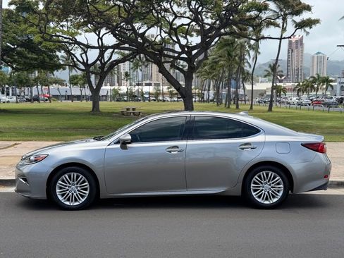 Used 2016 Lexus ES 350 FWD image 2