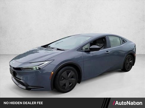 Used 2024 Toyota Prius LE FWD image 1
