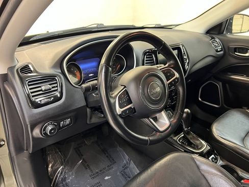 Used 2021 Jeep Compass Limited AWD/4WD image 17
