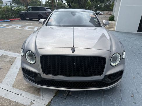 Used 2022 Bentley Flying Spur W12 AWD/4WD image 2