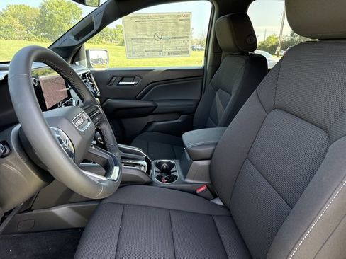 New 2026 GMC Canyon Elevation w/ LPO, Black Badging Package AWD/4WD image 5