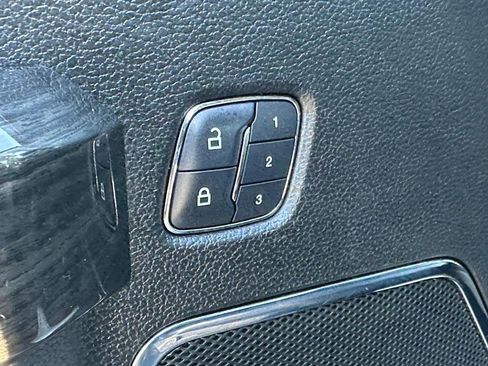 Used 2018 Ford F150 Lariat image 17