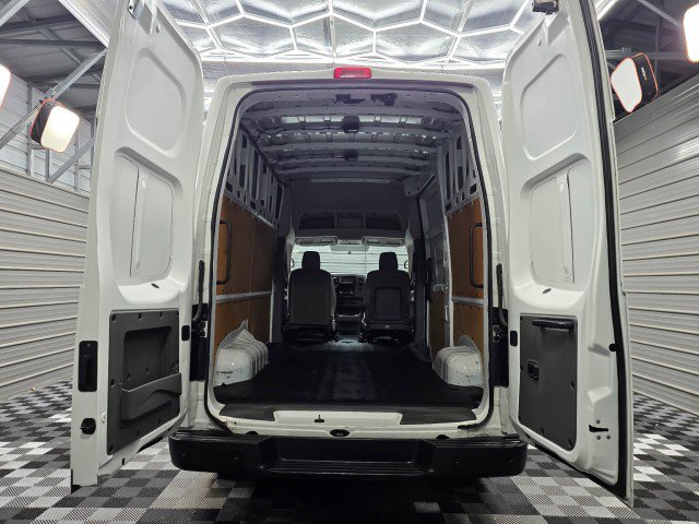 Used 2019 Nissan NV 2500 SV RWD image 12
