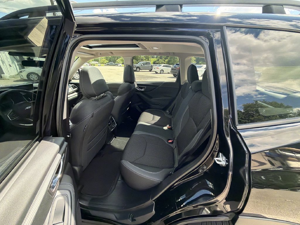 Used 2024 Subaru Forester Premium AWD/4WD image 23