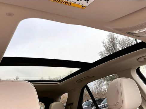 Certified 2024 Mercedes-Benz GLE 450 4MATIC image 17