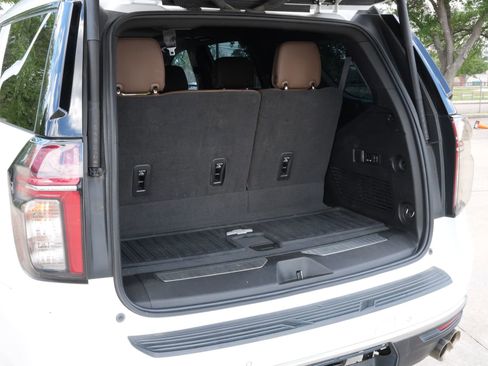 Used 2022 Chevrolet Tahoe High Country RWD image 24