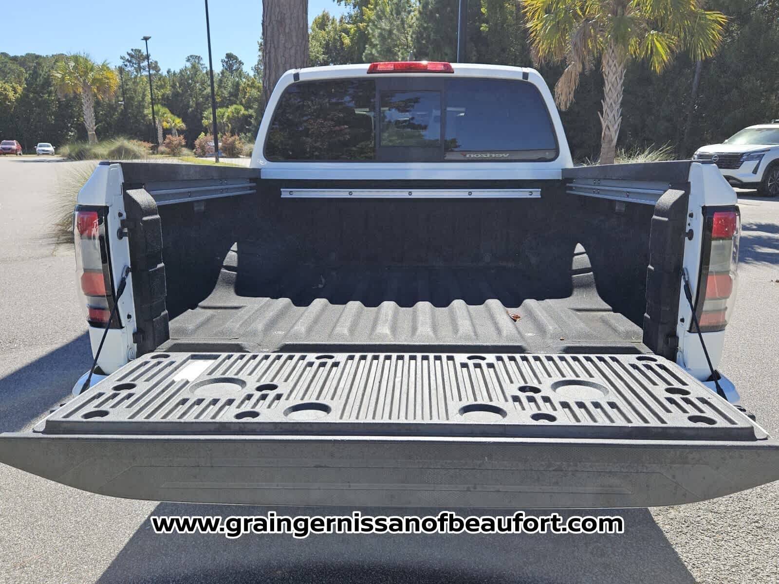 Used 2022 Nissan Frontier Pro-X w/ Pro-X Premium Package RWD image 6