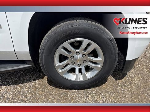 Used 2019 Chevrolet Suburban LT AWD/4WD image 14