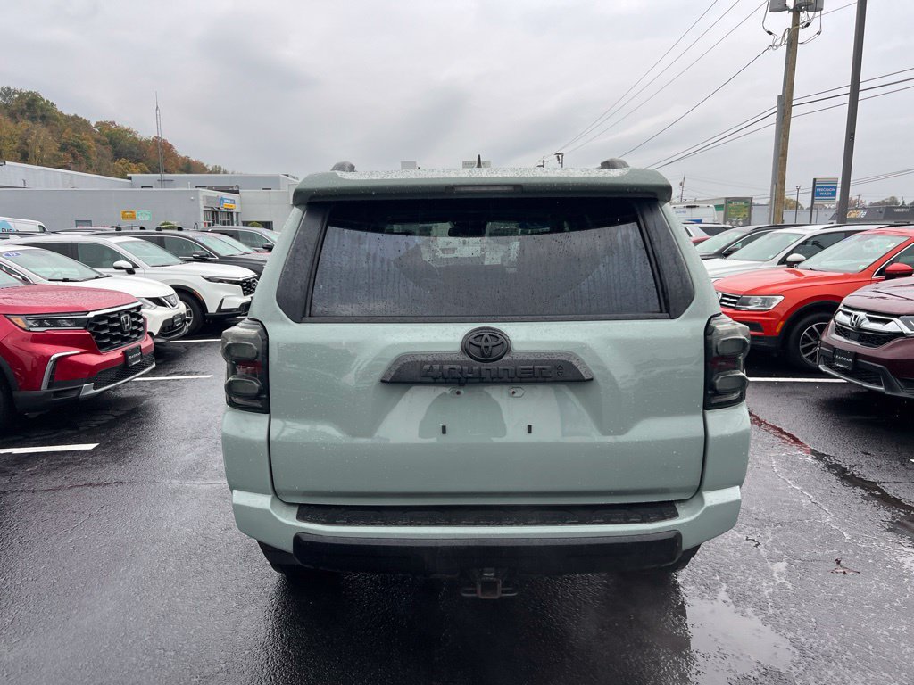 Used 2022 Toyota 4Runner TRD Off-Road Premium w/ Moonroof Package AWD/4WD image 4