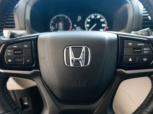 Certified 2025 Honda Odyssey EX-L image 23