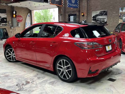 Used 2017 Lexus CT 200h FWD image 5
