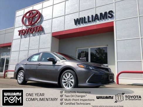 Certified 2023 Toyota Camry LE FWD image 1