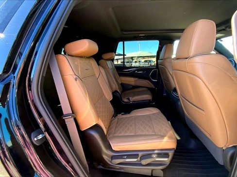 Used 2023 Cadillac Escalade Sport w/ Touring Package image 19