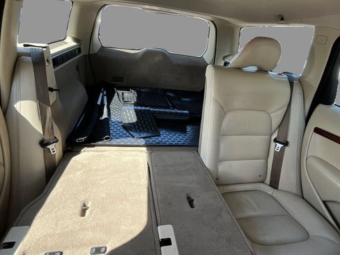 Used 2008 Volvo XC70 3.2 AWD/4WD image 13