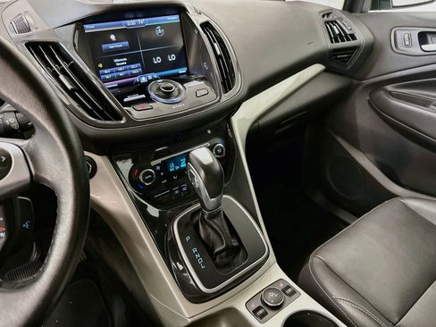 Used 2014 Ford C-MAX Energi SEL w/ Equipment Group 301A FWD image 25