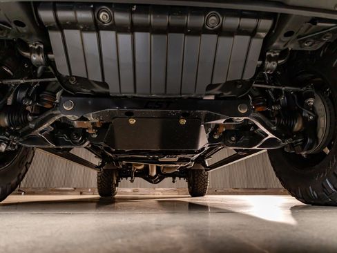 Used 2025 GMC Sierra 2500 AT4 w/ AT4 Premium Plus Package image 12