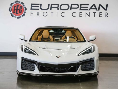 Used 2025 Chevrolet Corvette ZR1 w/ Battery Protection Package RWD image 5