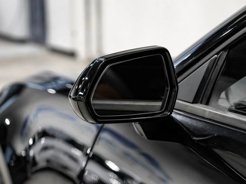 Used 2018 Chevrolet Camaro SS RWD image 29
