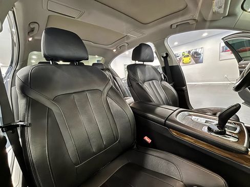 Used 2017 BMW 740e xDrive AWD/4WD image 20