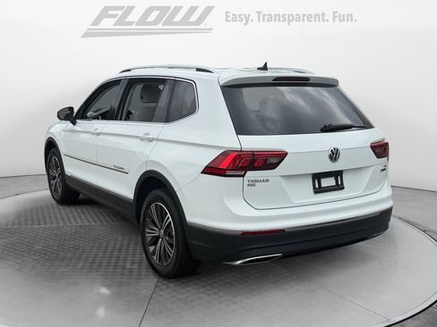 Used 2018 Volkswagen Tiguan SEL AWD/4WD image 6