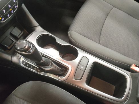 Used 2018 Chevrolet Cruze LT image 26