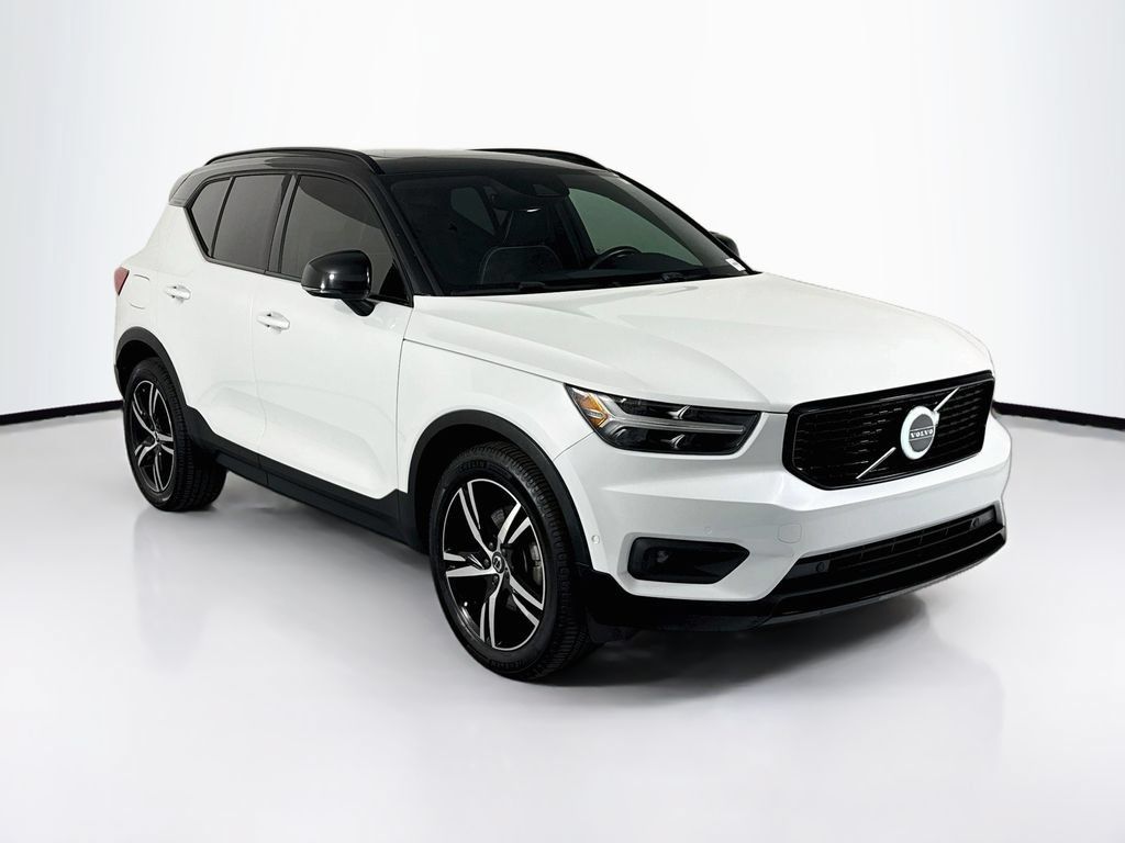Used 2019 Volvo XC40 T5 R-Design AWD/4WD image 3
