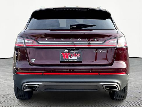 Used 2020 Lincoln Nautilus Premier w/ Equipment Group 101A image 5