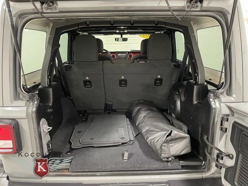 Used 2021 Jeep Wrangler Unlimited Rubicon w/ Uconnect 4C Nav & Sound Group image 25