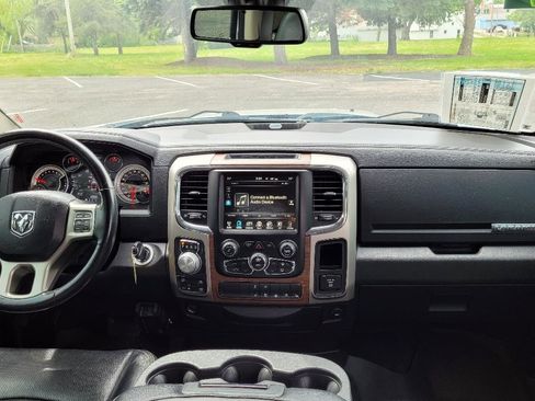 Used 2017 RAM 1500 Laramie AWD/4WD image 22