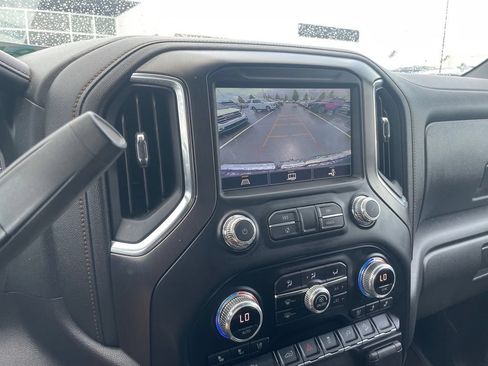 Used 2022 GMC Sierra 1500 AT4 w/ AT4 Premium Package AWD/4WD image 16