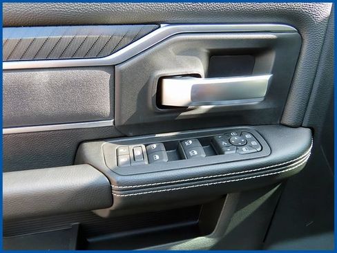 New 2026 RAM 3500 Big Horn AWD/4WD image 13