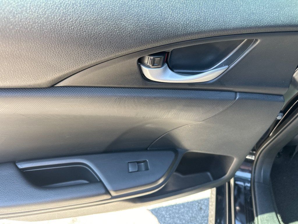 Used 2019 Honda Civic Sport image 14