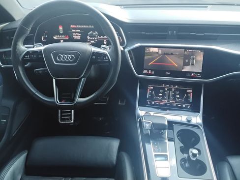Used 2021 Audi RS 7 Sportback w/ Carbon Optic Package image 22