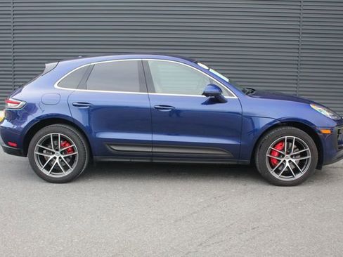 Certified 2022 Porsche Macan S image 9
