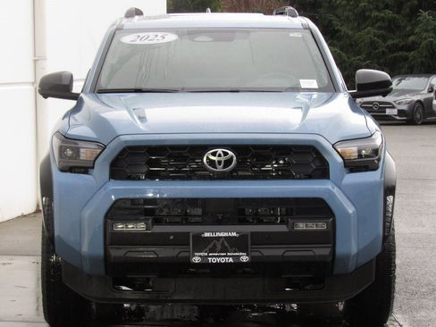 Certified 2025 Toyota 4Runner TRD Off-Road Premium image 3