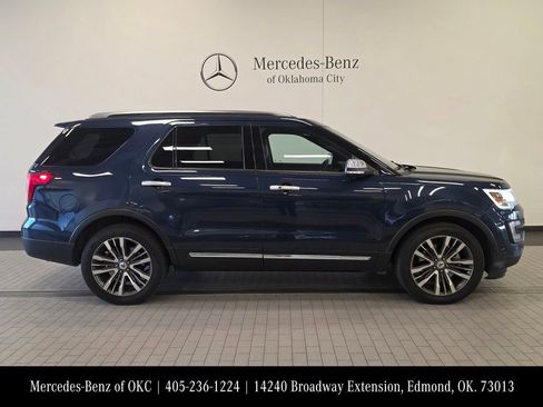 Used 2017 Ford Explorer Platinum image 5