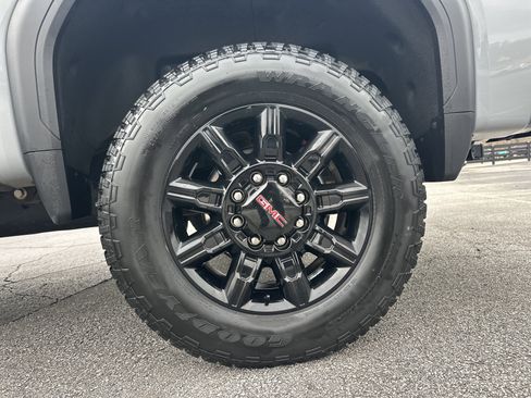 Used 2025 GMC Sierra 2500 AT4 w/ AT4 Premium Plus Package image 20