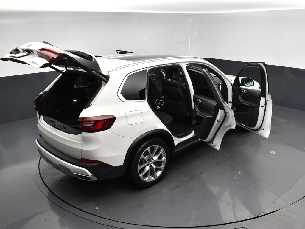 Used 2022 BMW X5 xDrive40i AWD/4WD image 26