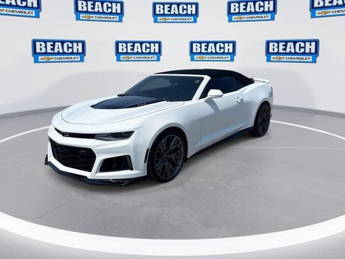 Used 2022 Chevrolet Camaro ZL1 RWD image 4