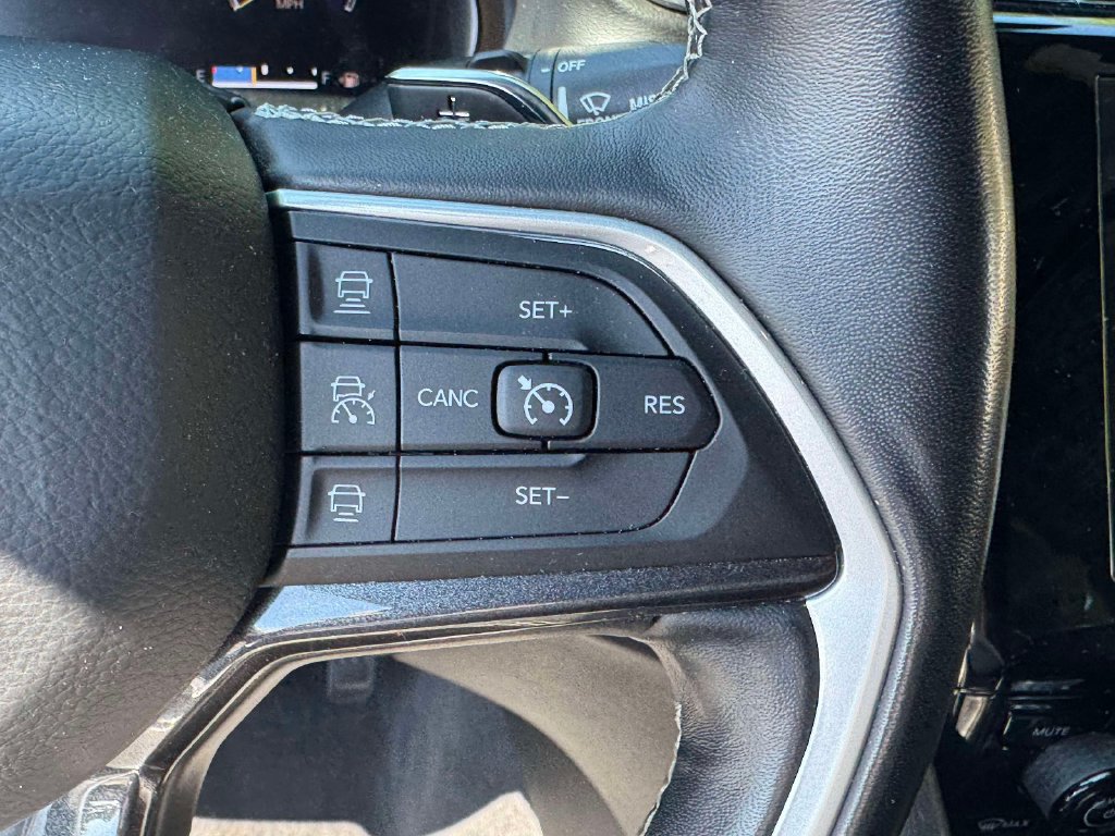 Used 2021 Jeep Grand Cherokee L Laredo AWD/4WD image 21