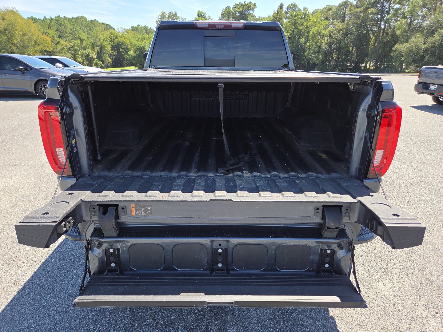 Used 2020 GMC Sierra 2500 Denali w/ Denali Ultimate Package AWD/4WD image 26