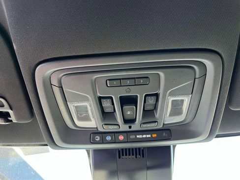 Used 2024 GMC Sierra 1500 AT4 w/ Technology Package AWD/4WD image 35